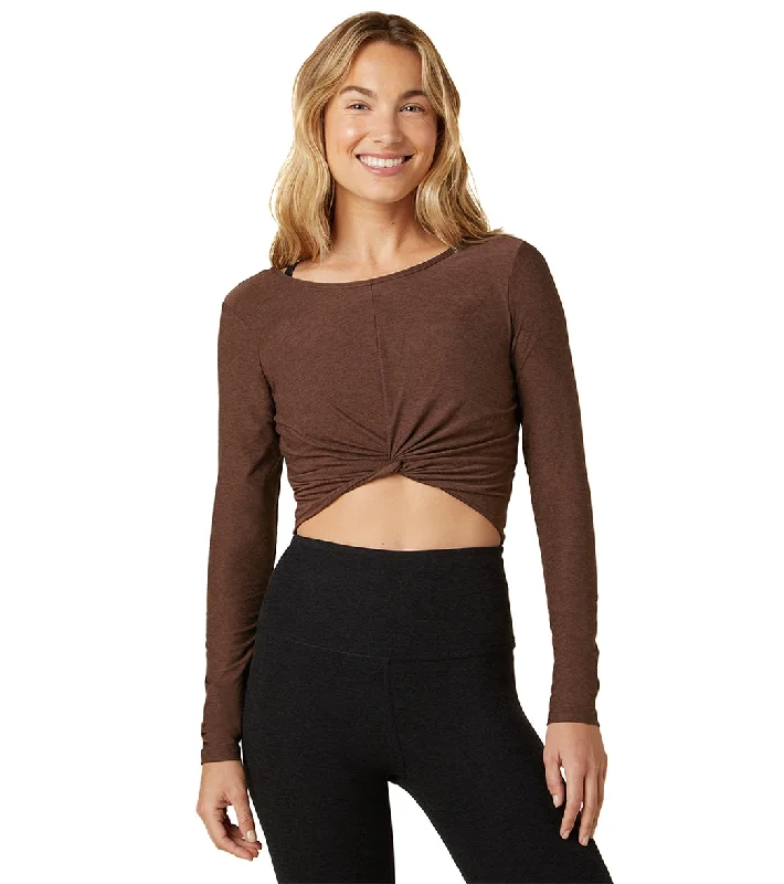 Beyond Yoga Featherweight Twist Of Fate Pullover Mahogany Brown Heather