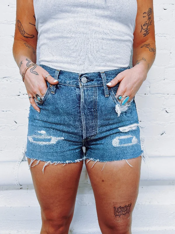 Vintage Levi’s Denim Shorts Sz 30”