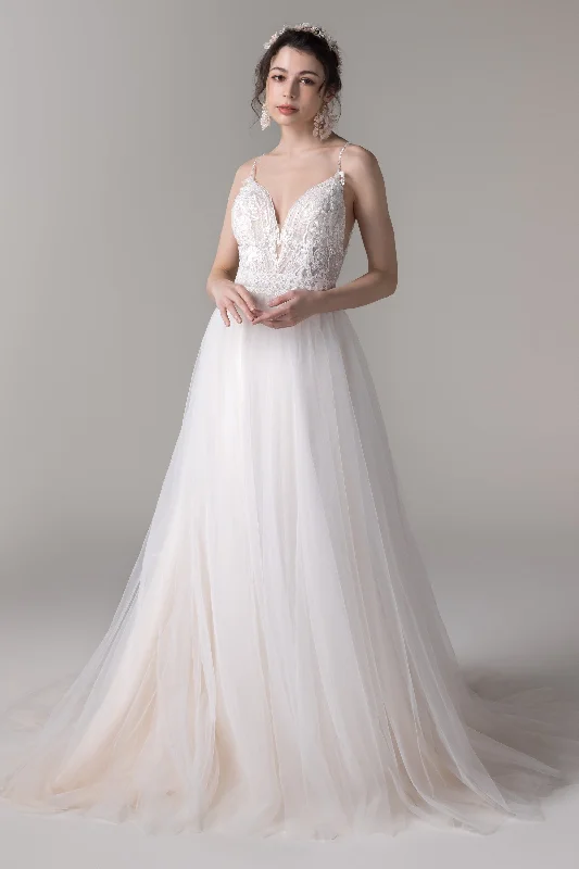 A-Line Court Train Lace Tulle Wedding Dress CW2785