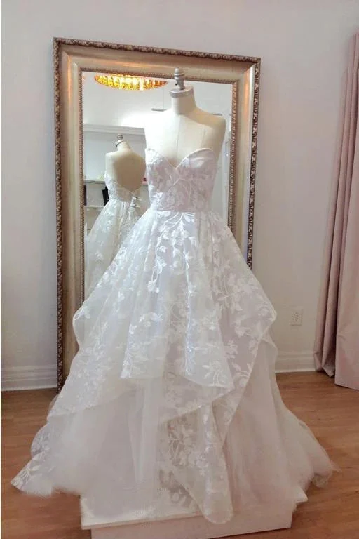 A Line Sweetheart Lace Appliqued Wedding Dresses Court Train Wedding Dresses N2265