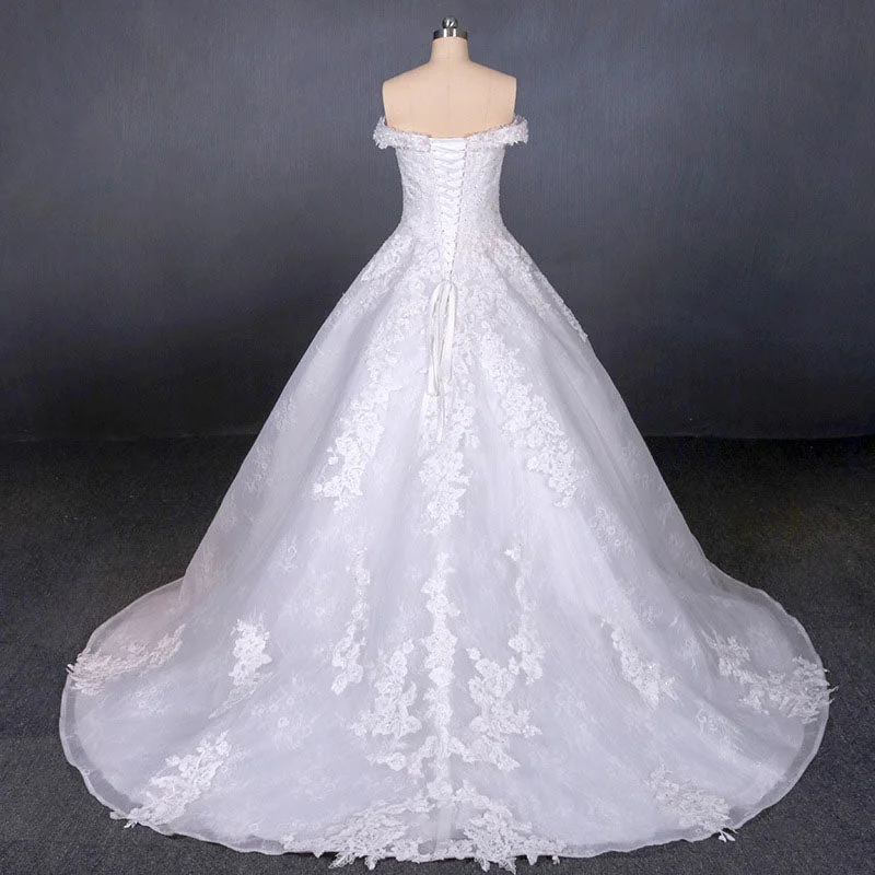 Ball Gown Off Shoulder Appliques Wedding Dresses Puffy Lace Appliqued Bridal Dresses N2352