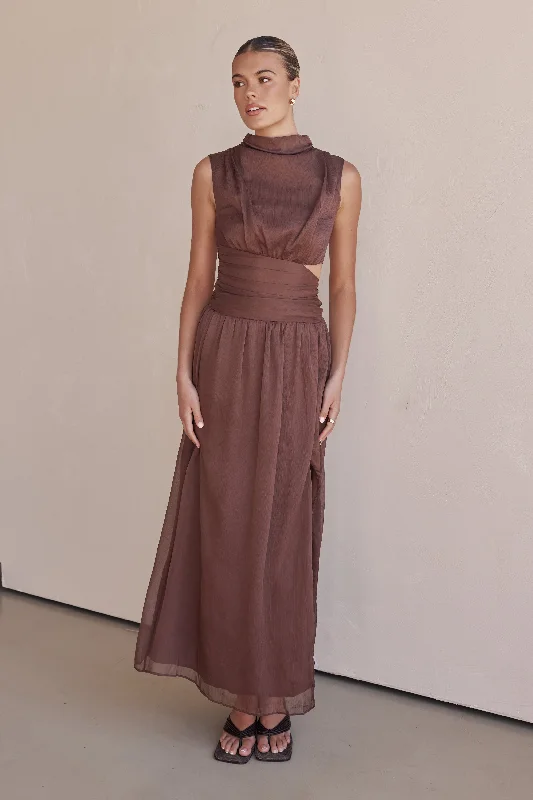 Eliana Maxi Dress (Chocolate)