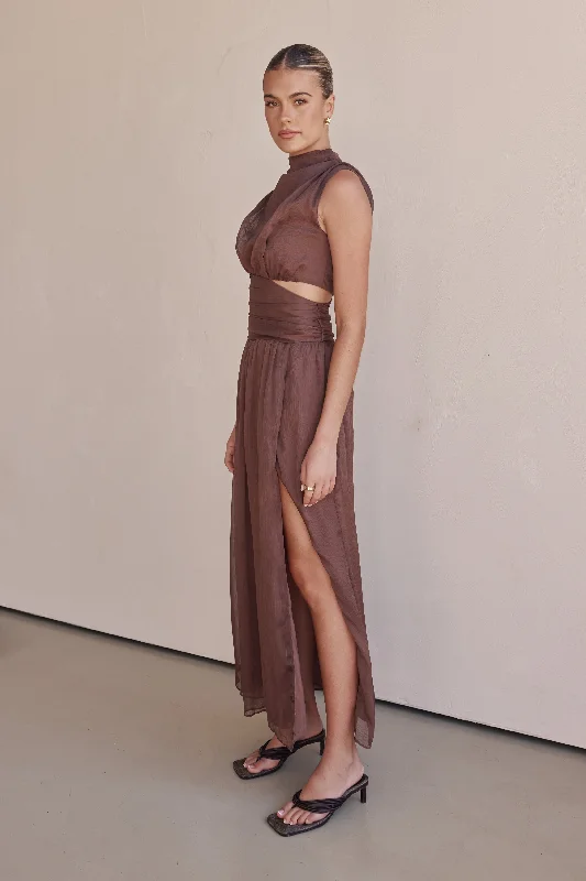 Eliana Maxi Dress (Chocolate)