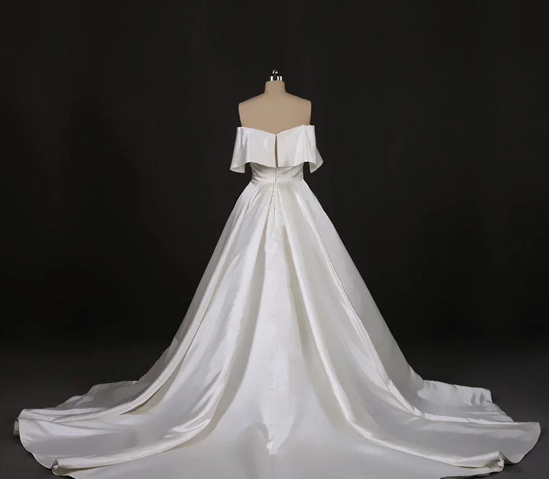 Gorgeous Strapless Ball Gown Long Wedding Dresses Off the Shoulder Bridal Dresses N2289