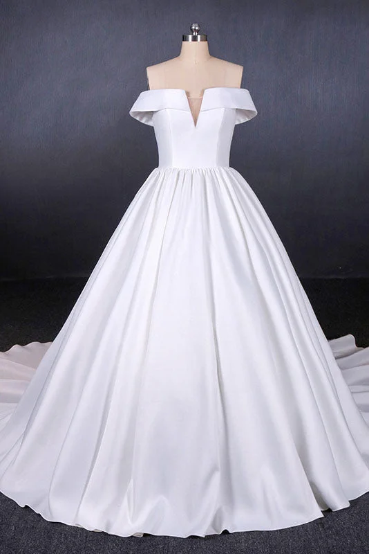 Puffy Off the Shoulder Satin Wedding Dresses Ball Gown Long Bridal Dresses with Long Train N2286