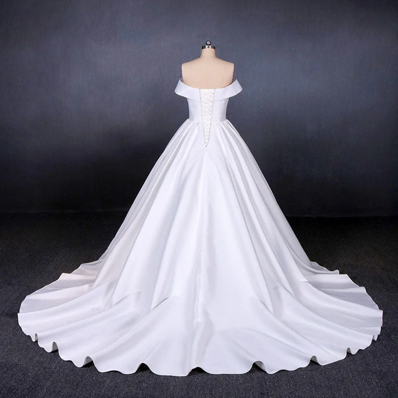 Puffy Off the Shoulder Satin Wedding Dresses Ball Gown Long Bridal Dresses with Long Train N2286