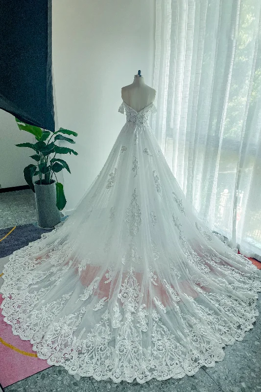 Trumpet-Mermaid Chapel Train Lace Tulle Wedding Dress CW3149