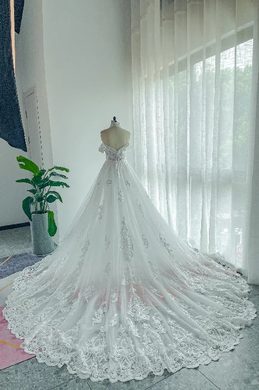 Trumpet-Mermaid Chapel Train Lace Tulle Wedding Dress CW3149