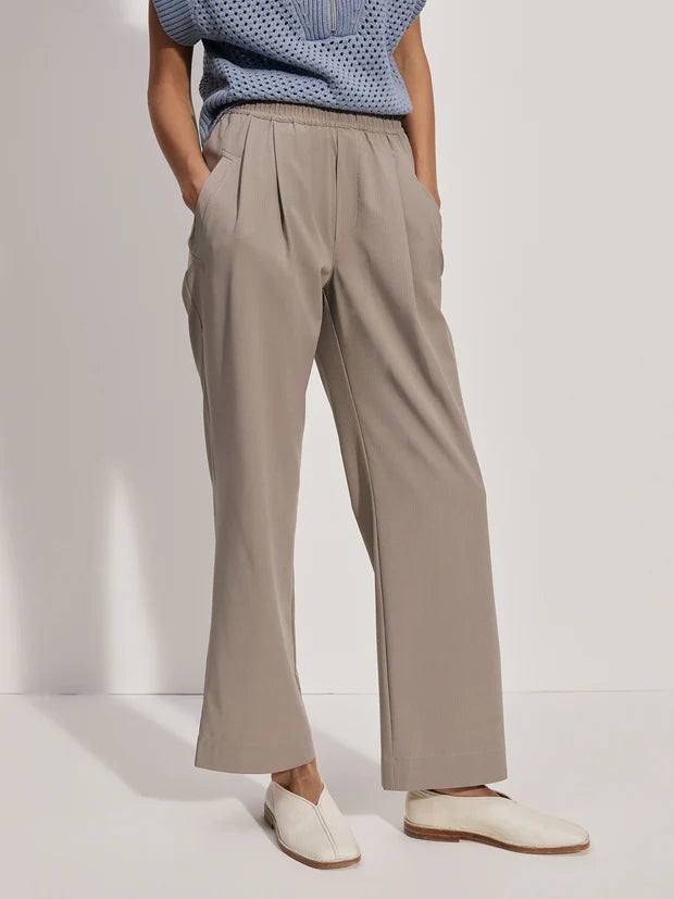 Varley Tacoma Straight Pleat Pant 28 - Cinder